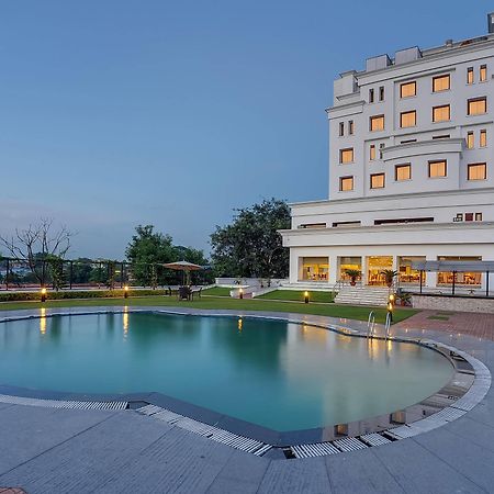 Royal Sarovar Portico סיליגורי מראה חיצוני תמונה