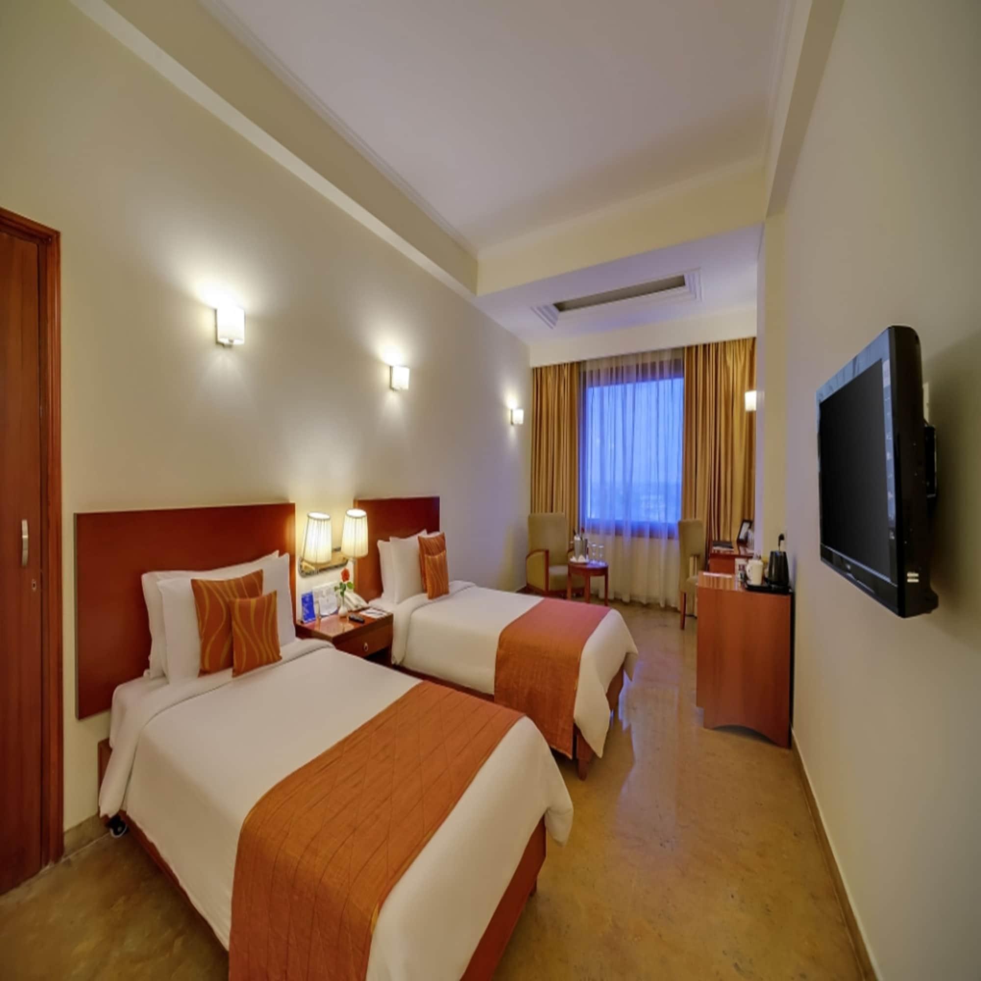 Royal Sarovar Portico סיליגורי מראה חיצוני תמונה