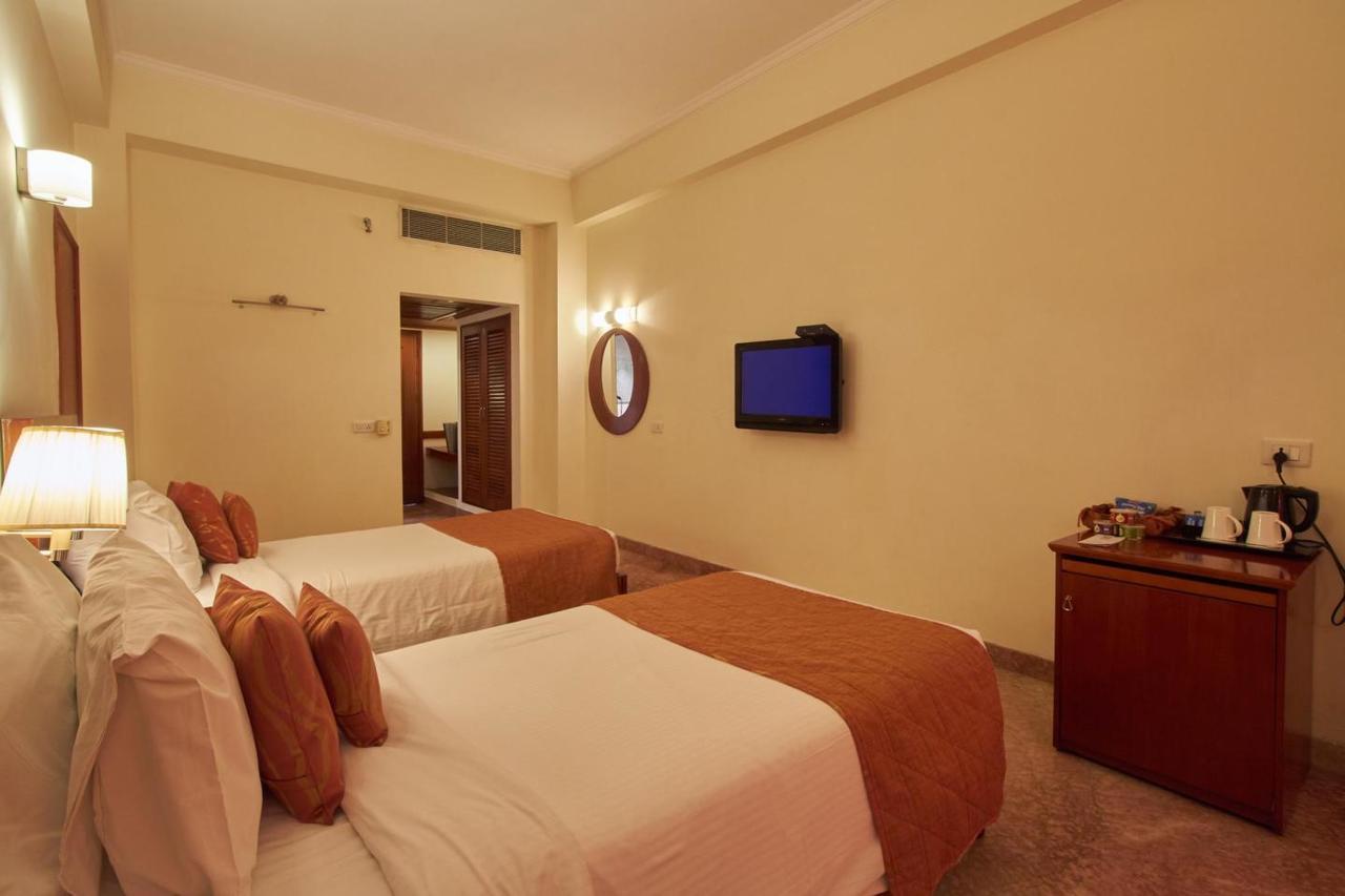 Royal Sarovar Portico סיליגורי מראה חיצוני תמונה