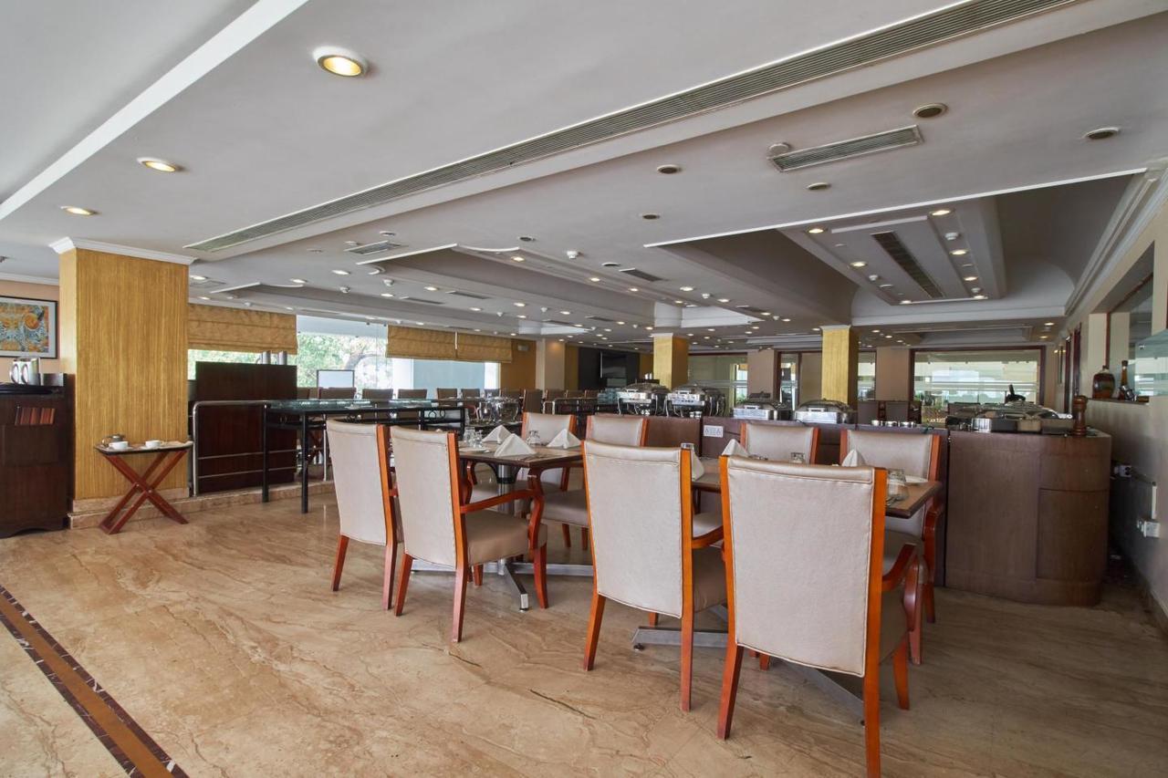 Royal Sarovar Portico סיליגורי מראה חיצוני תמונה