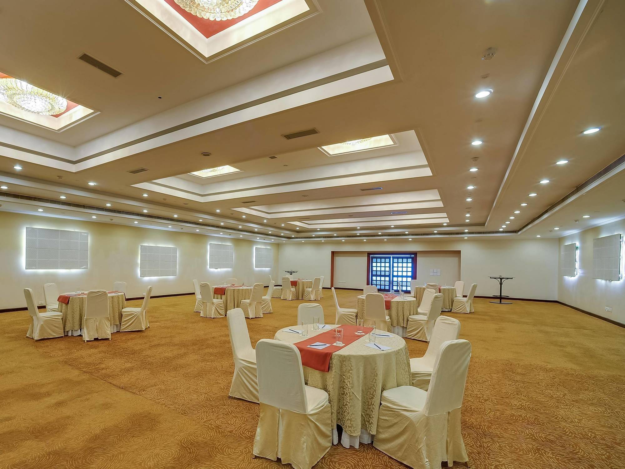 Royal Sarovar Portico סיליגורי מראה חיצוני תמונה