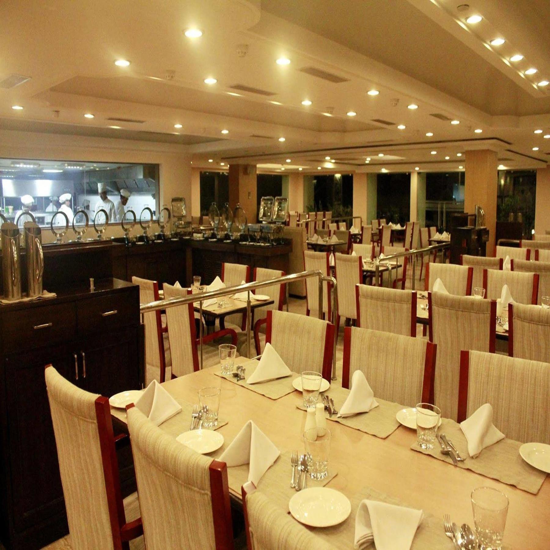 Royal Sarovar Portico סיליגורי מראה חיצוני תמונה
